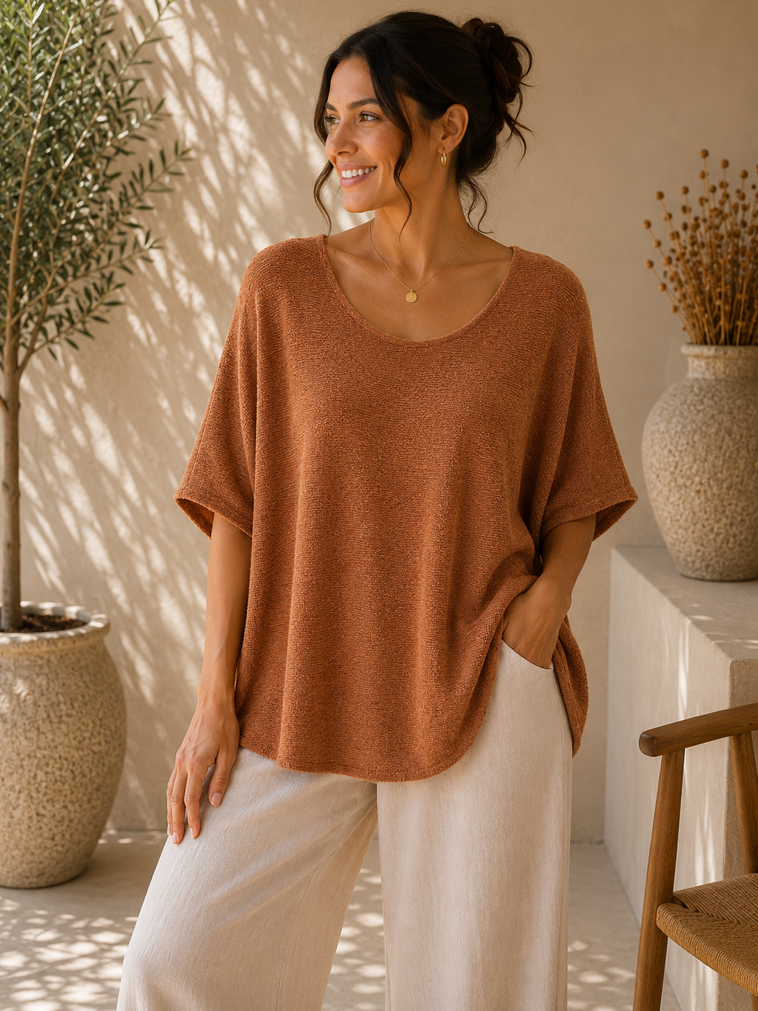 Top Oversize Col U Large Maille Bouclée Douce Manches Courtes Chauve-Souris Fentes Latérales