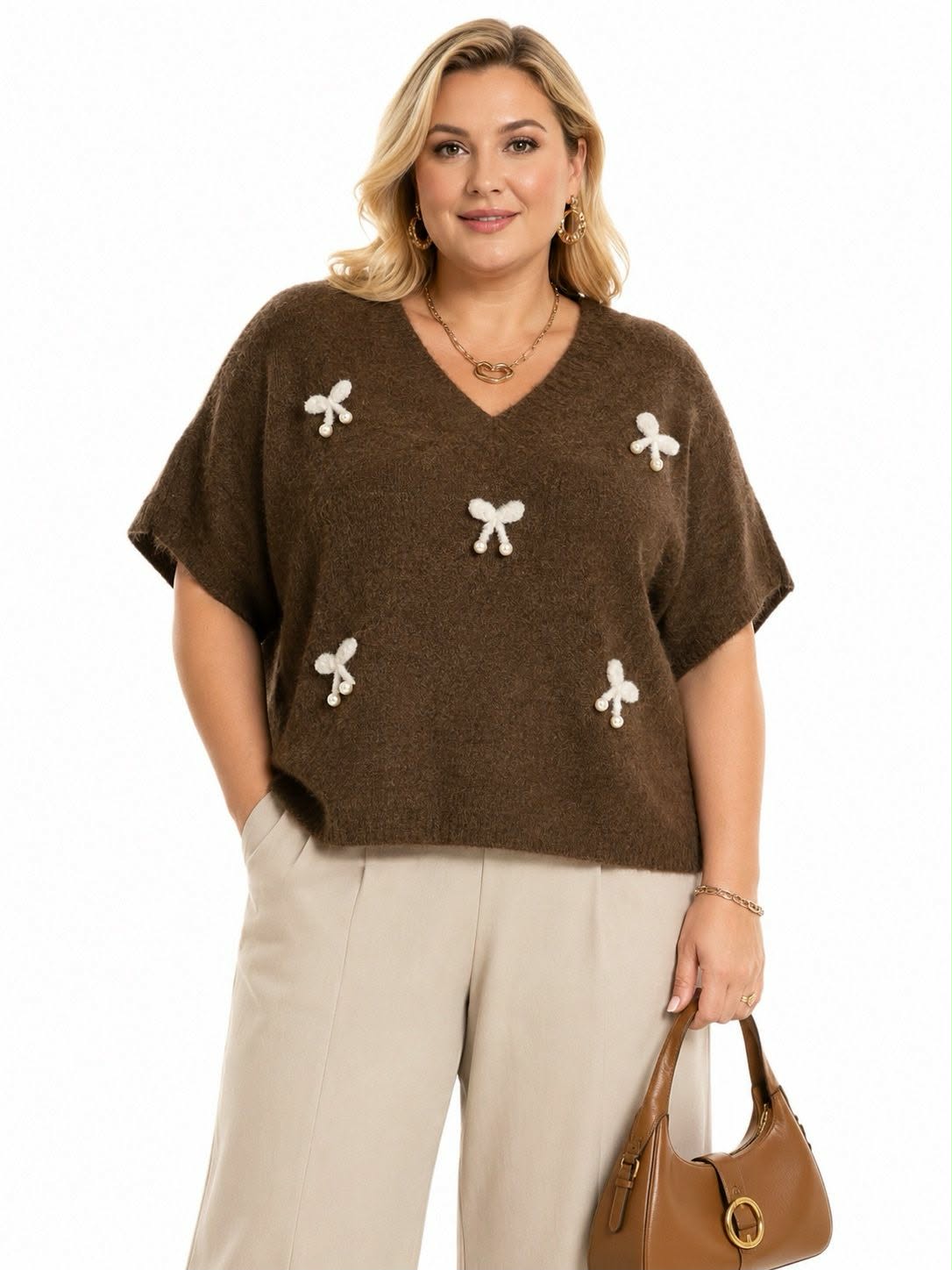 Pull Col V Maille Douce Nœuds Brodés Perles Nacrées