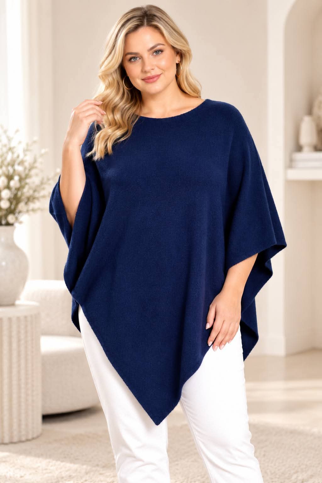 Poncho Oversize Col Rond Maille Douce Unie Ourlet Asymétrique Pointe