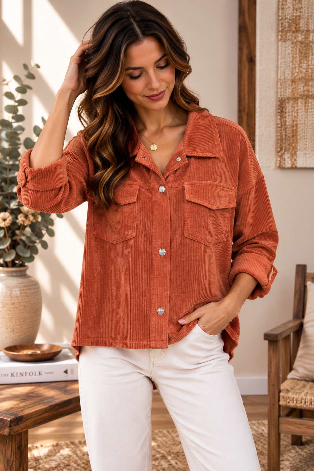 Shacket Chemise Oversize Velours Côtelé Col Chemise Boutonnage Pression 2 Poches Rabat Manches Longues Retroussables